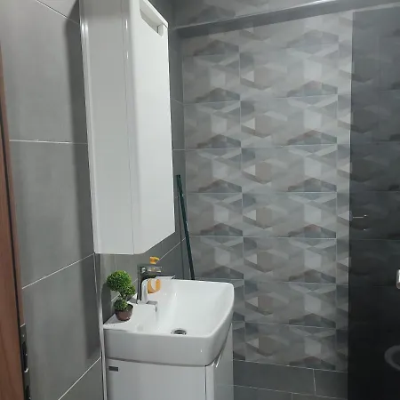 Antoni شقة سكوبجي